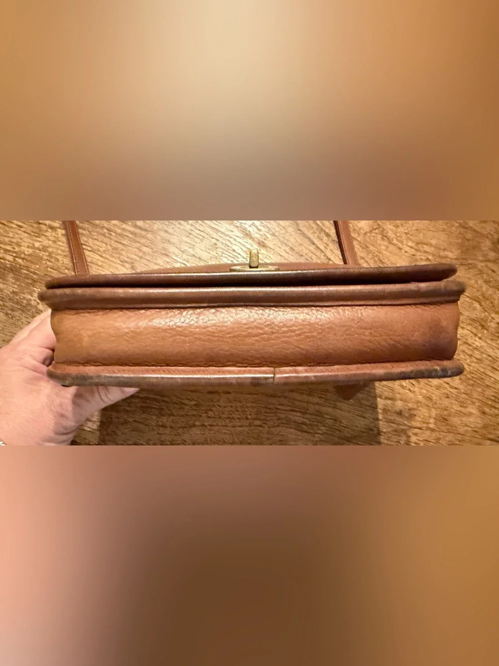 Coach British Tan Leather Turnlock Crossbody Clutch 9755